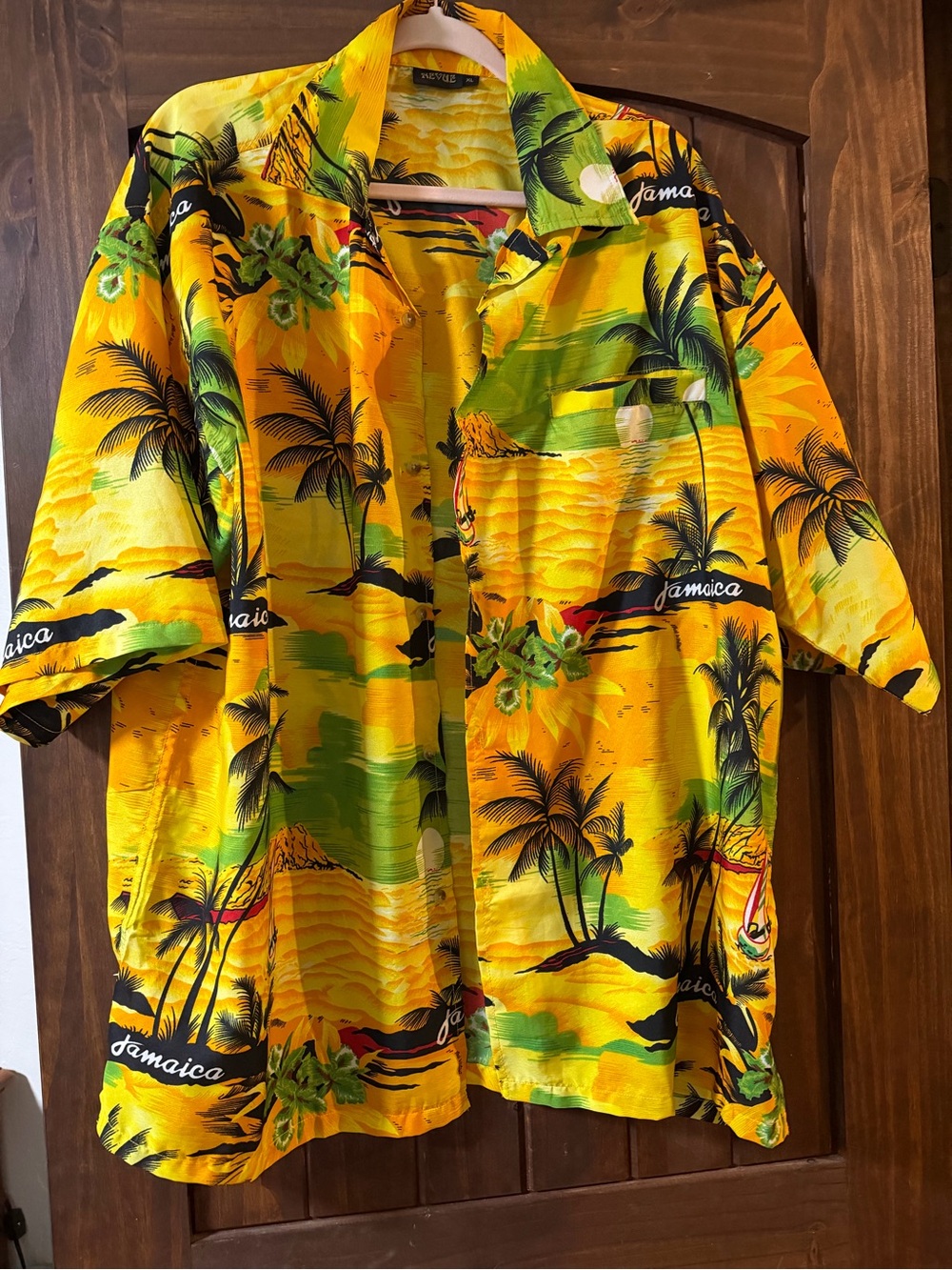 Men's Yellow Tropical Print Short-Sleeve Button-Down Shirt